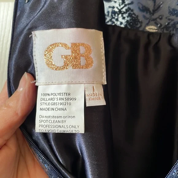 GORGEOUS navy pageant/prom dress. - Picture 5 of 5